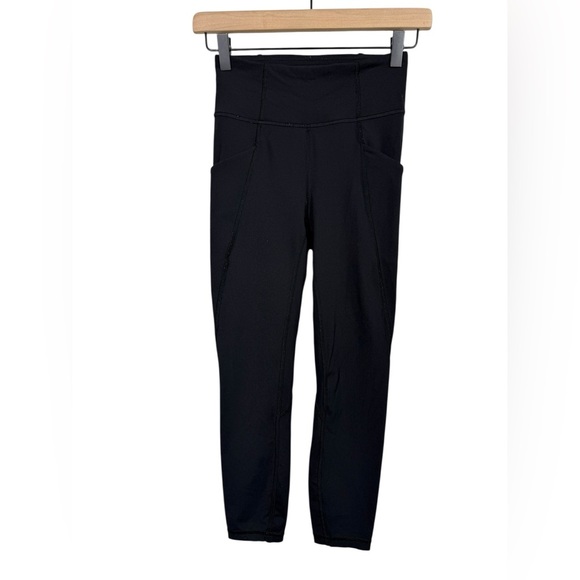 Lululemon Time To Sweat Crop 23" Size 2 - Picture 5 of 8